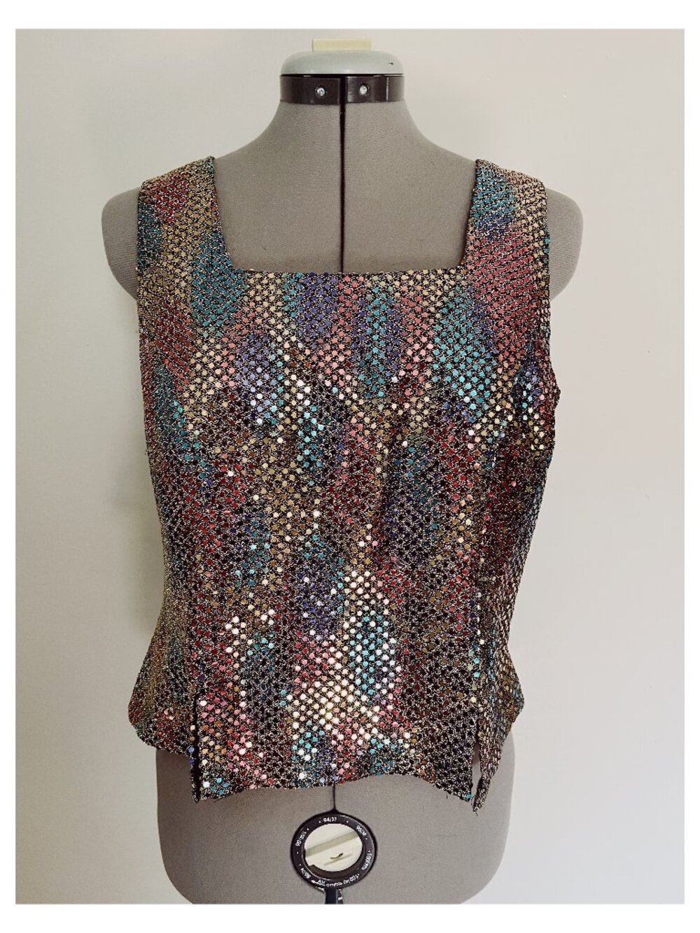 VTG Betsy's Things Sz M Iridescent Sparkle Split Hem Sparkle Tank